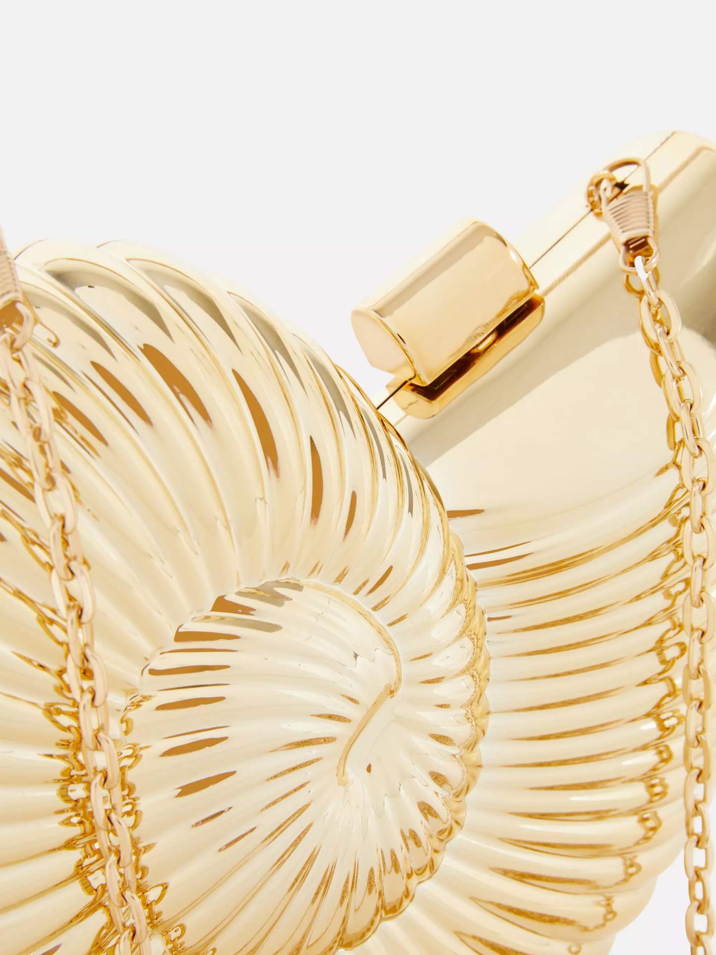Metal Shell Clutch