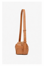 Arena Shoulder Bag - Tan