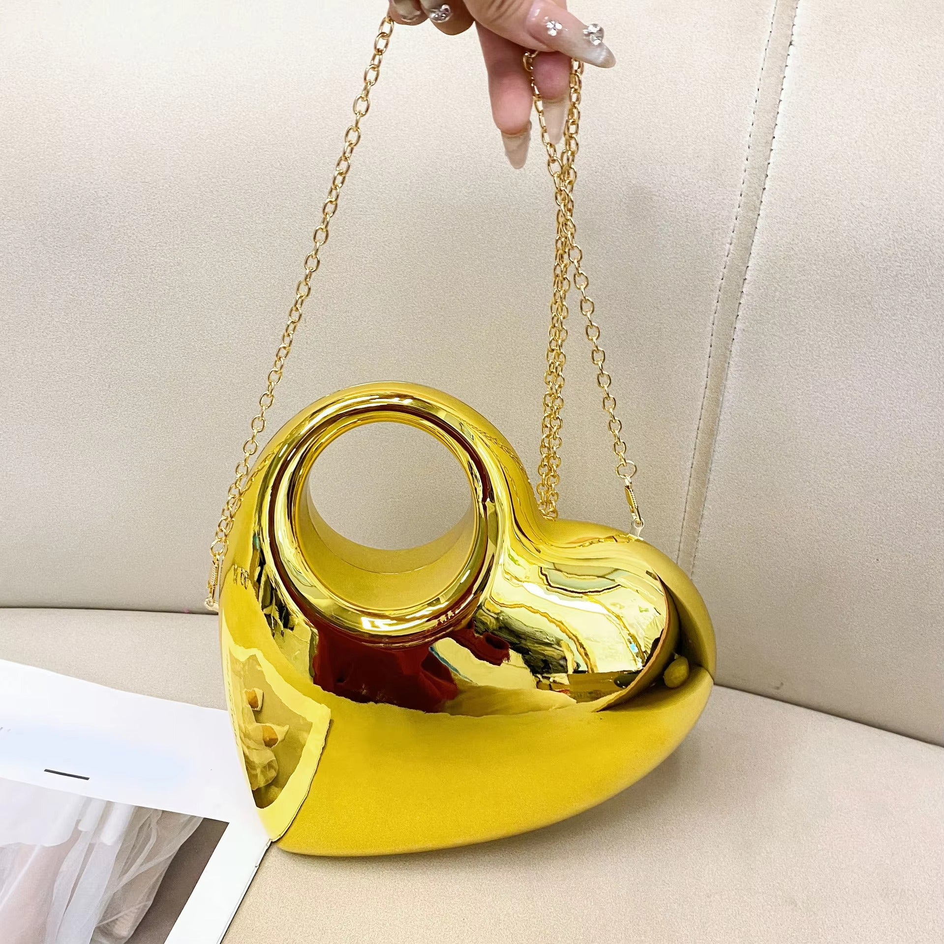Heart Metallic Clutch - Gold