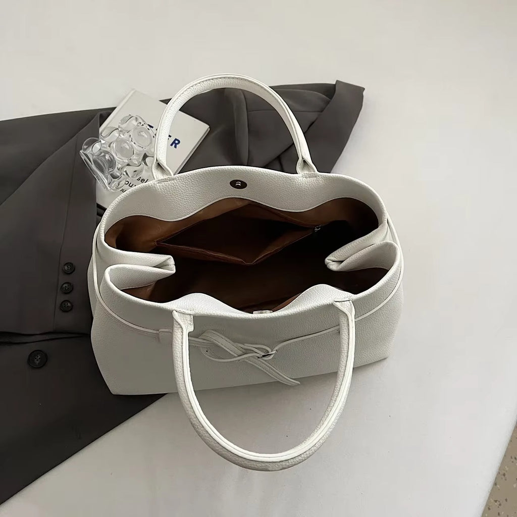 Luz Belted Tote