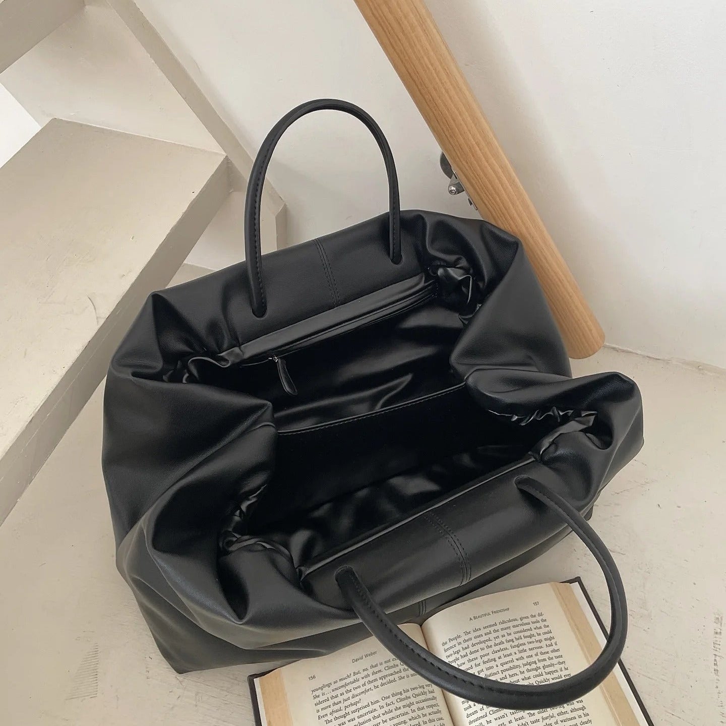 Magna Tote - Black