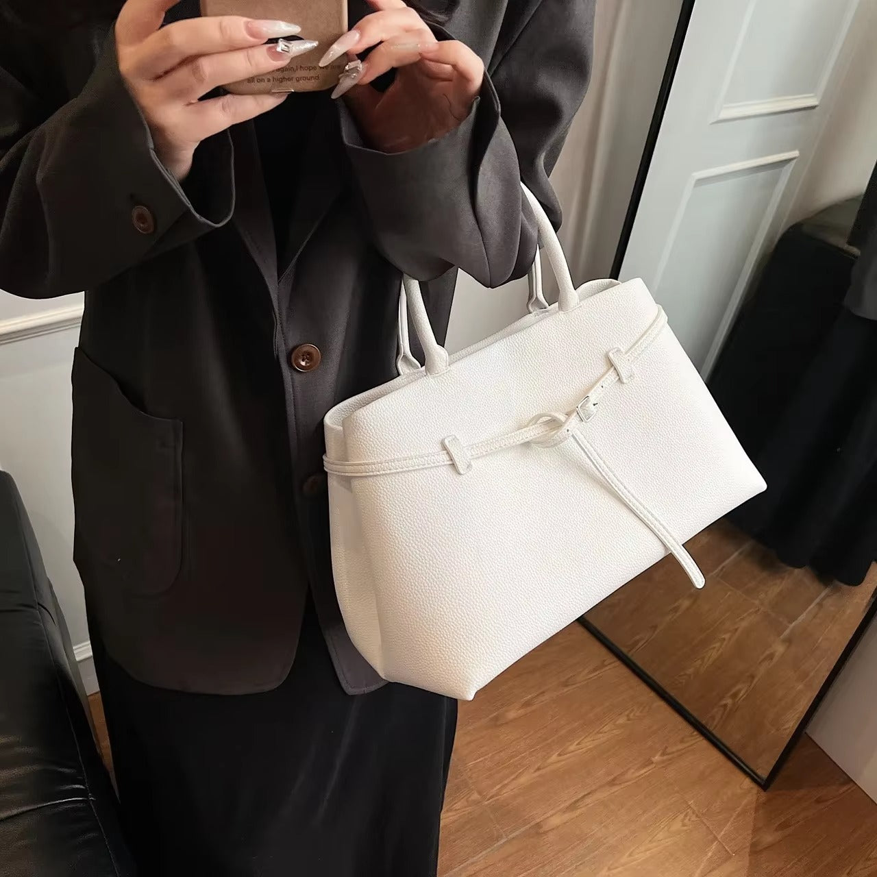 Luz Belted Tote